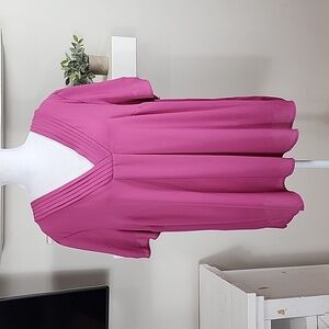 41 Hawthorn Short Sleeve V-neck Blouse